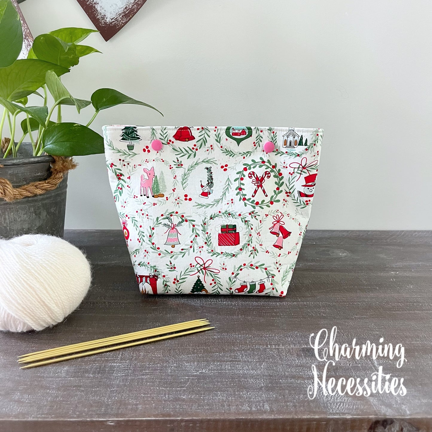 Small Snap Project Bag, Retro Christmas Crochet Sewing Pouch, Gifts for Knitters Crocheters