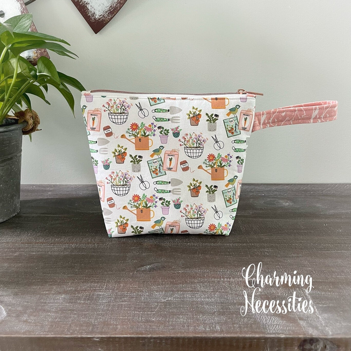 Small Zipper Knitting Bag, Gardening Themed Sock Project Bag Tote