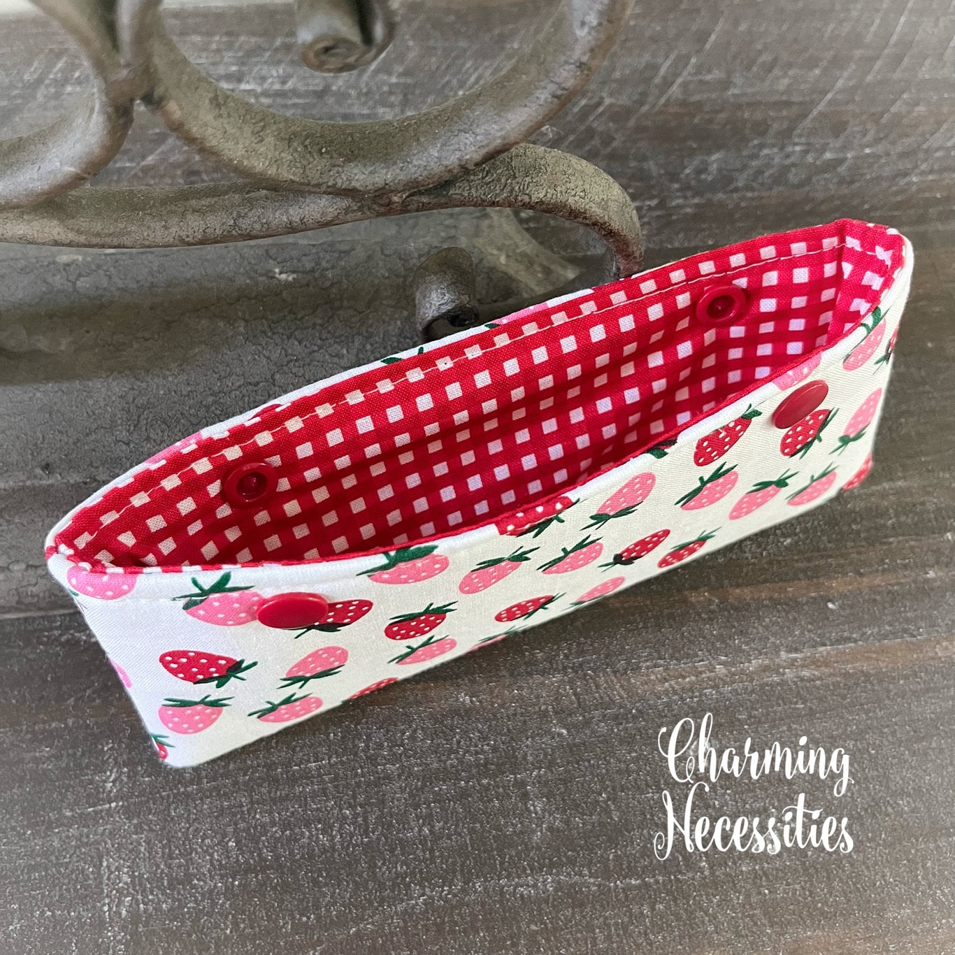 DPN Pouch, Strawberries, Knitting Accessories Organization Notions