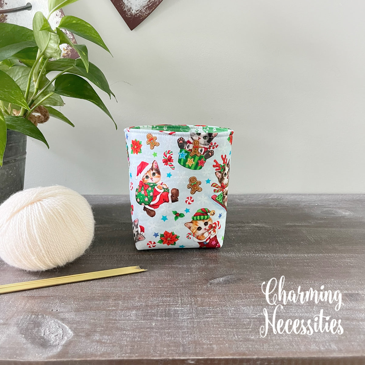 Christmas Kitties Yarn Bowl Cozy, Yarn Organizer